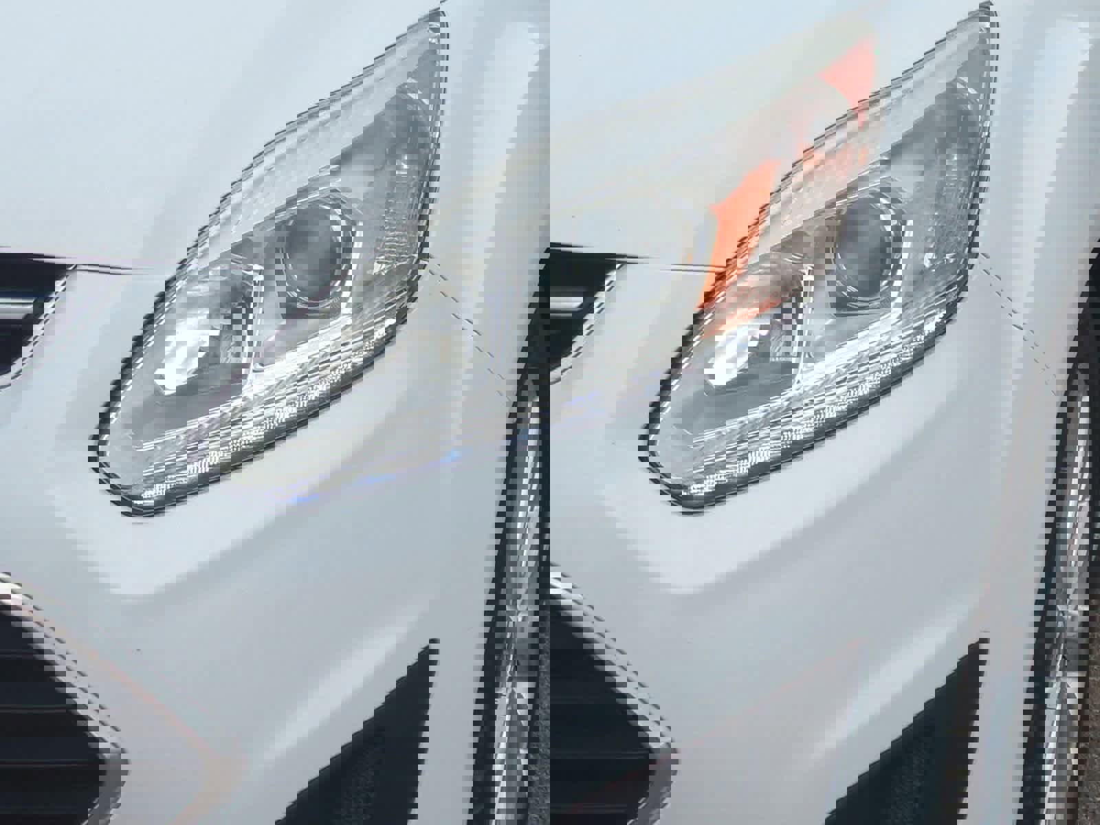 Used 2017 Ford C-MAX SE image 11