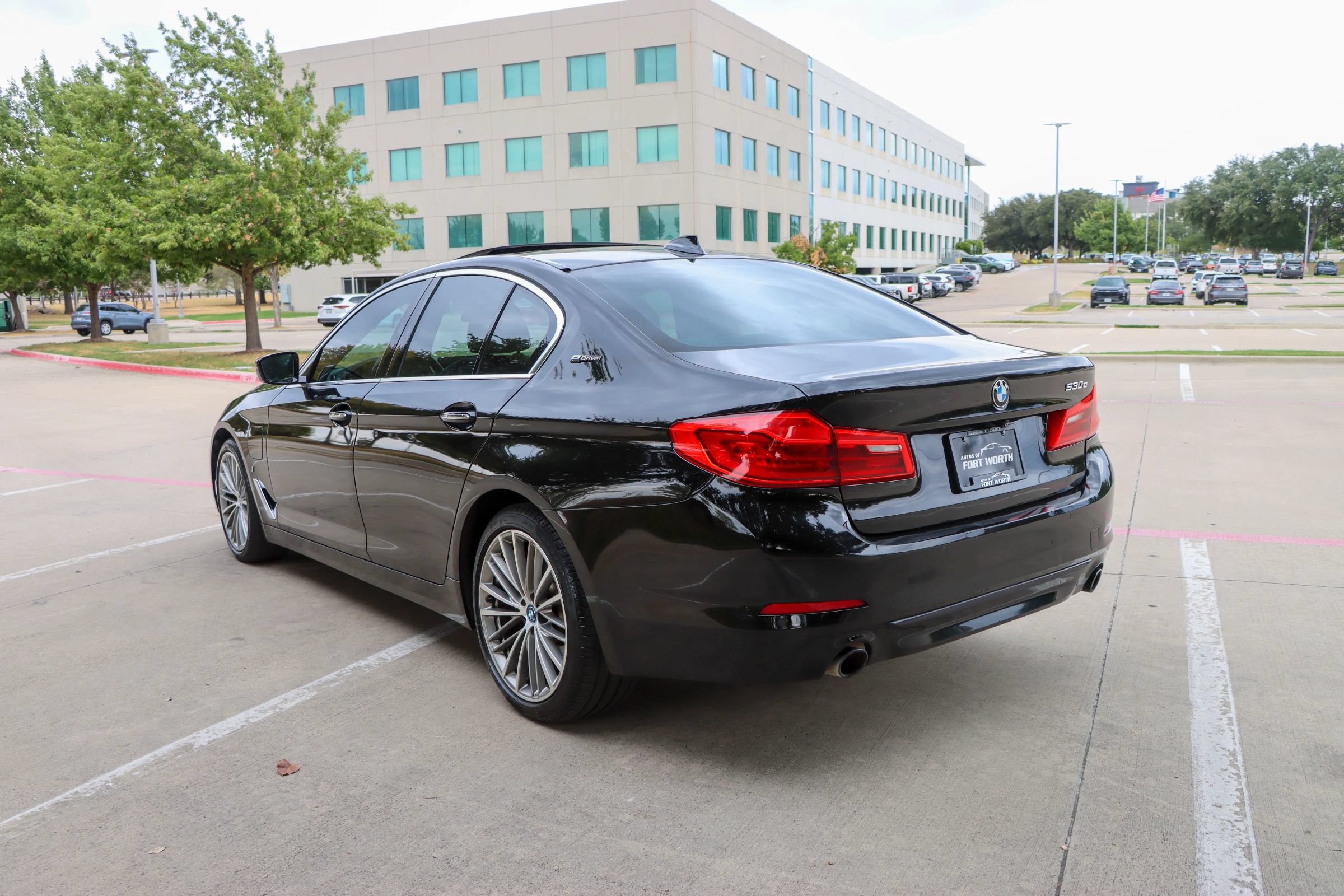 Used 2018 BMW 530e RWD image 5