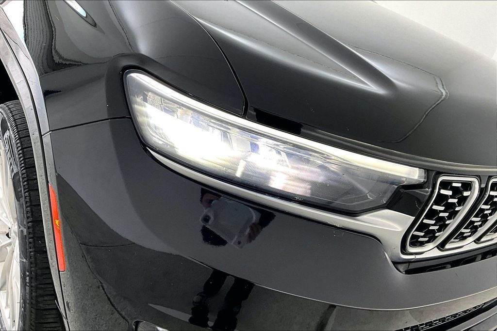 Used 2021 Jeep Grand Cherokee L Summit w/ Luxury Tech Group V image 39