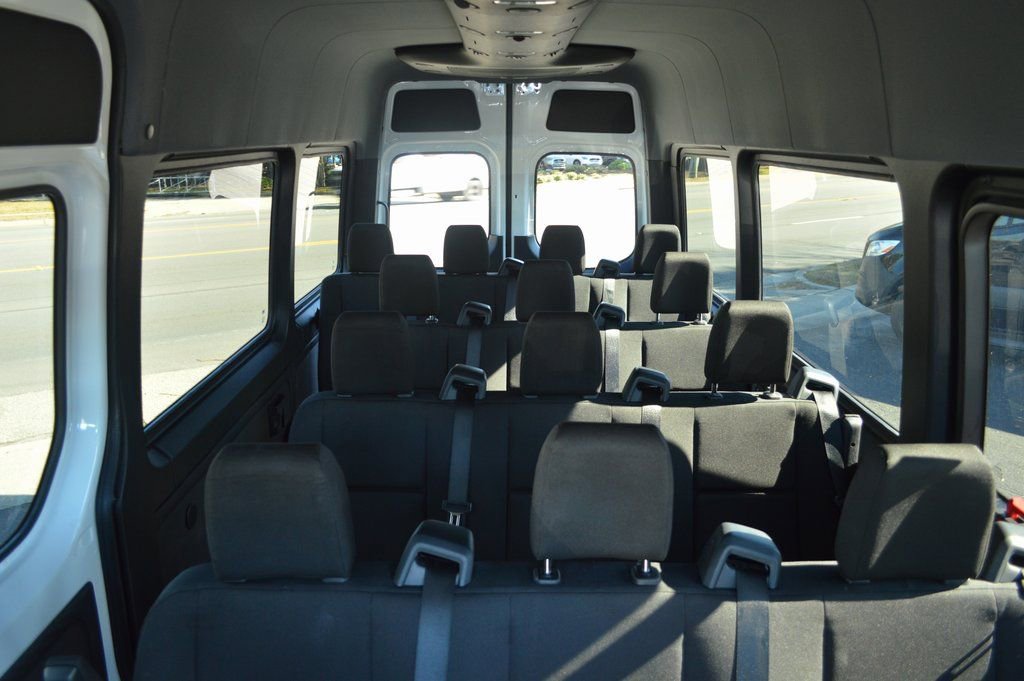 Used 2025 Mercedes-Benz Sprinter 2500 image 4