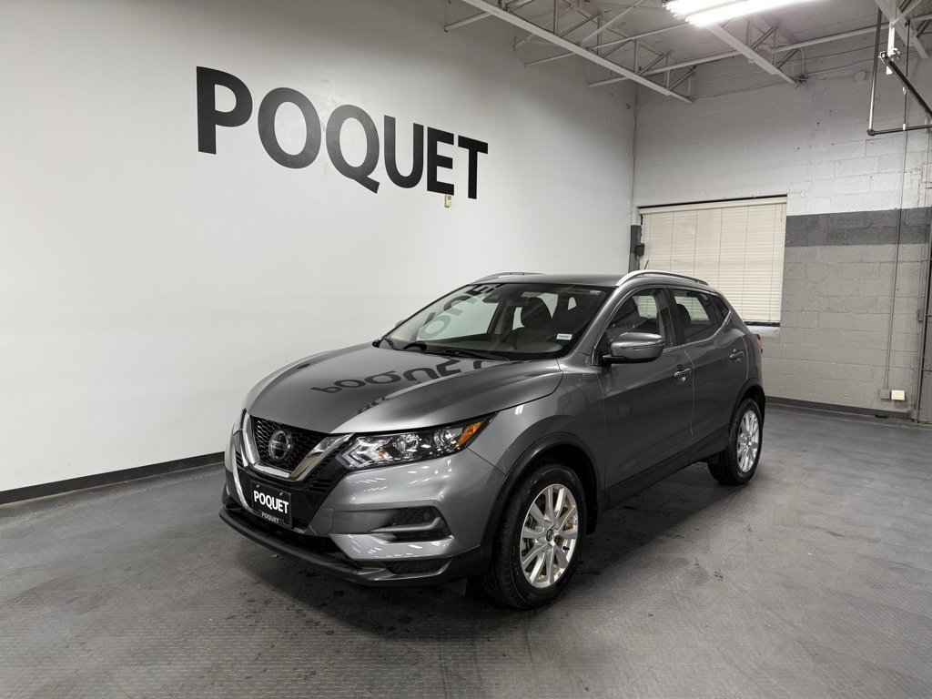 Used 2020 Nissan Rogue Sport SV image 2