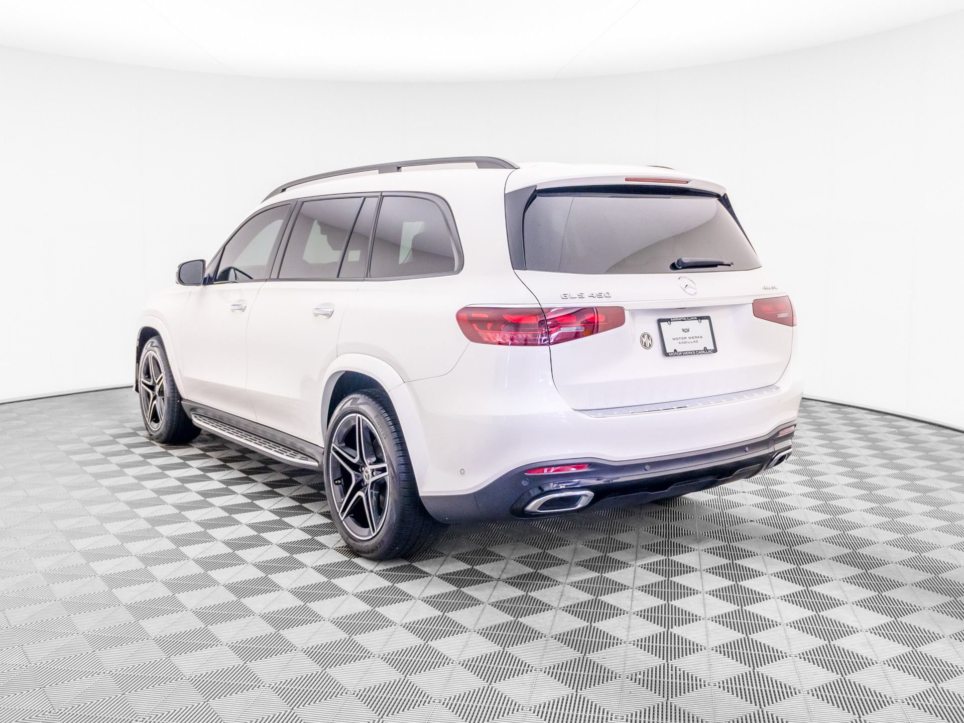 Used 2024 Mercedes-Benz GLS 450 4MATIC video 3