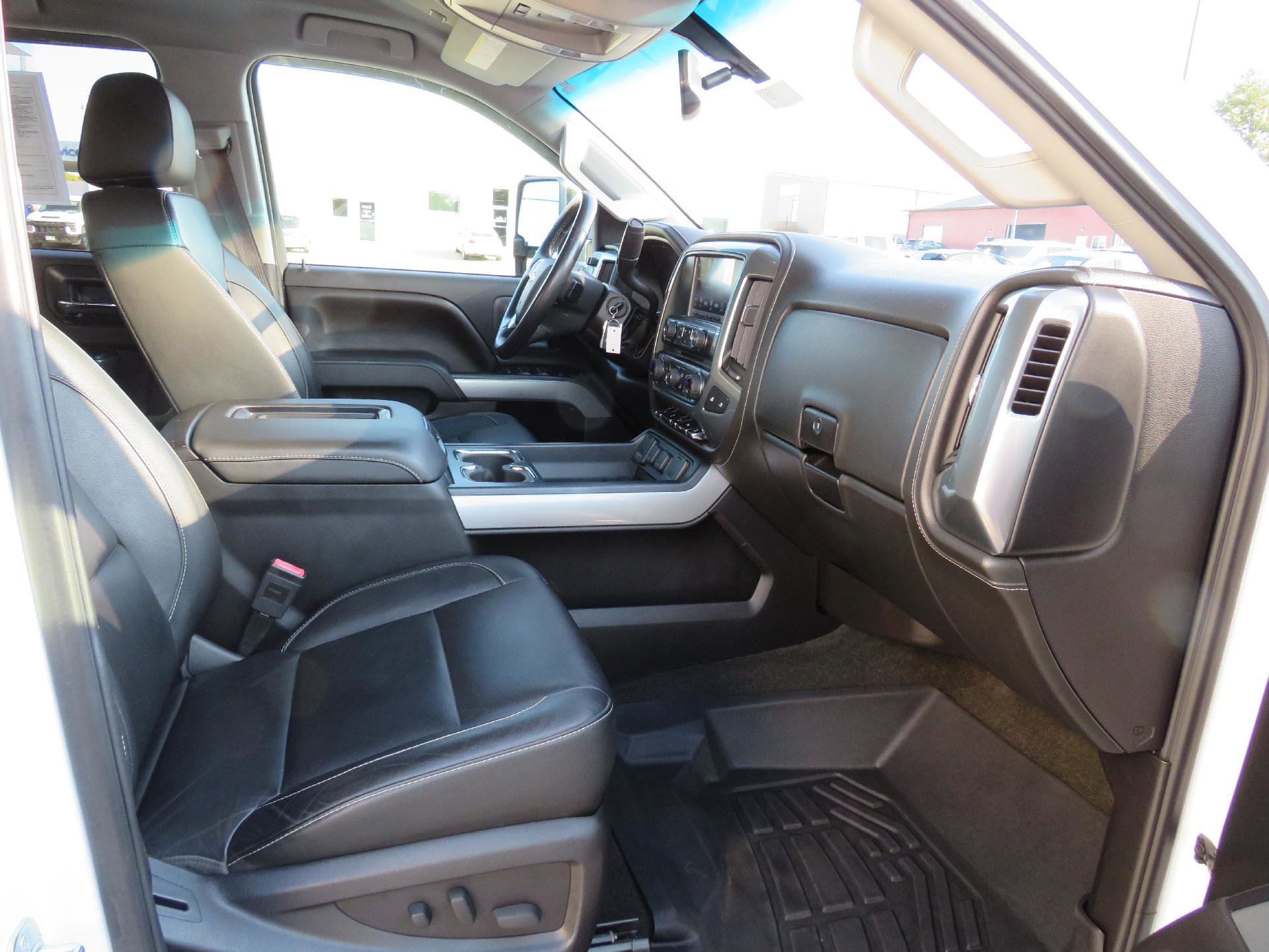 Used 2017 Chevrolet Silverado 3500 LTZ image 14