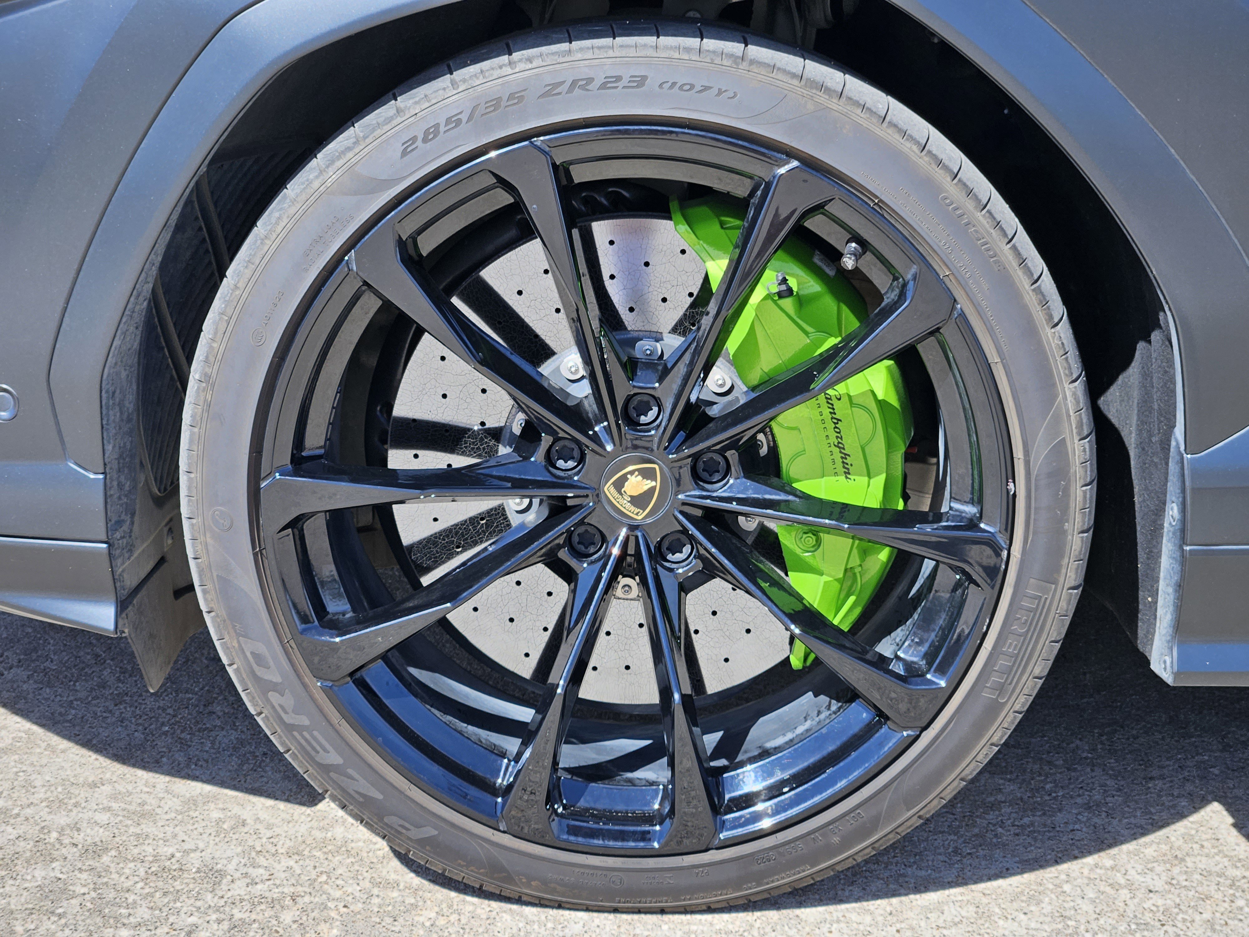 Used 2021 Lamborghini Urus image 13