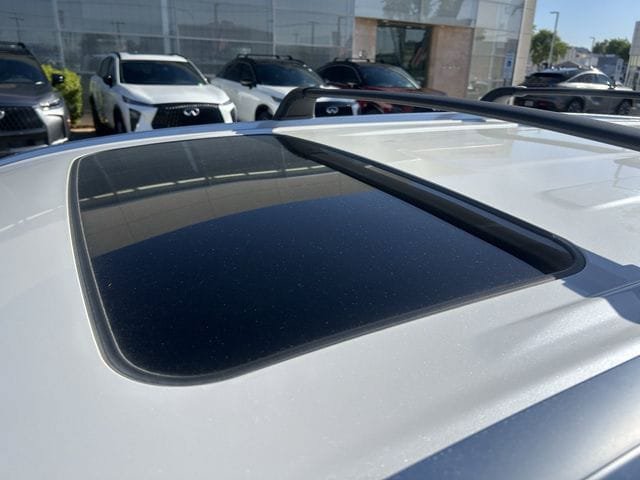 Used 2018 Toyota Highlander XLE AWD/4WD image 11