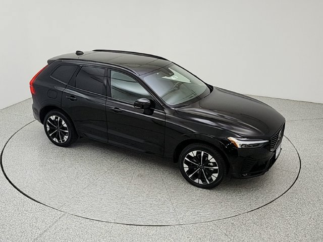Certified 2026 Volvo XC60 B5 Plus AWD/4WD image 15