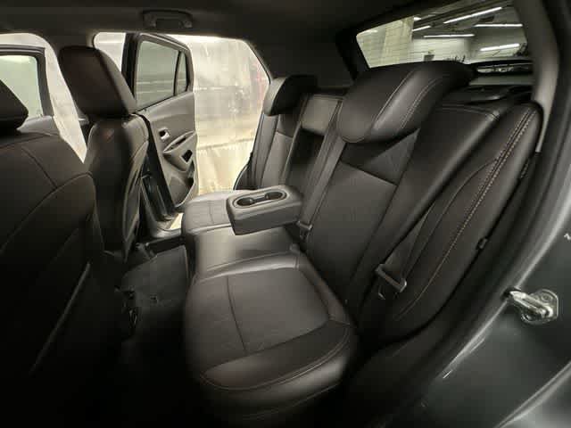 Used 2019 Chevrolet Trax LT w/ LT Convenience Package image 18