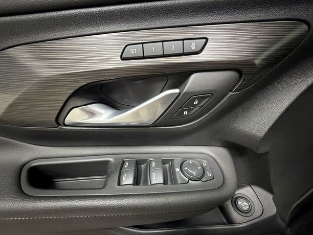 Used 2023 GMC Terrain SLT w/ Infotainment Package II FWD image 26