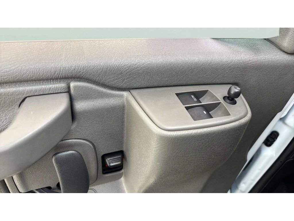 Used 2024 GMC Savana 2500 w/ Driver Convenience Package image 19