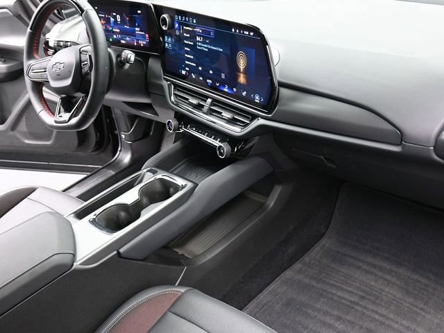 Used 2024 Chevrolet Equinox EV RS image 29