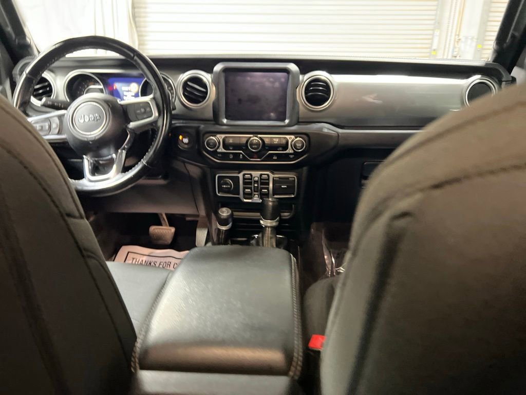 Used 2021 Jeep Wrangler Unlimited Sahara w/ Uconnect 4C Nav & Sound Group AWD/4WD image 13