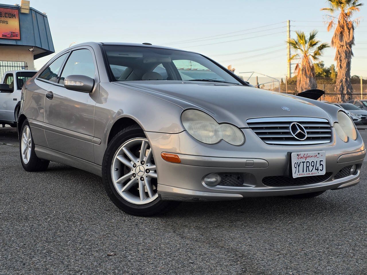 Used 2003 Mercedes-Benz C 230 Coupe image 4