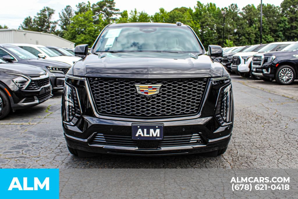 Used 2026 Cadillac Escalade Platinum Sport w/ LPO, Floor Liner Package AWD/4WD image 9