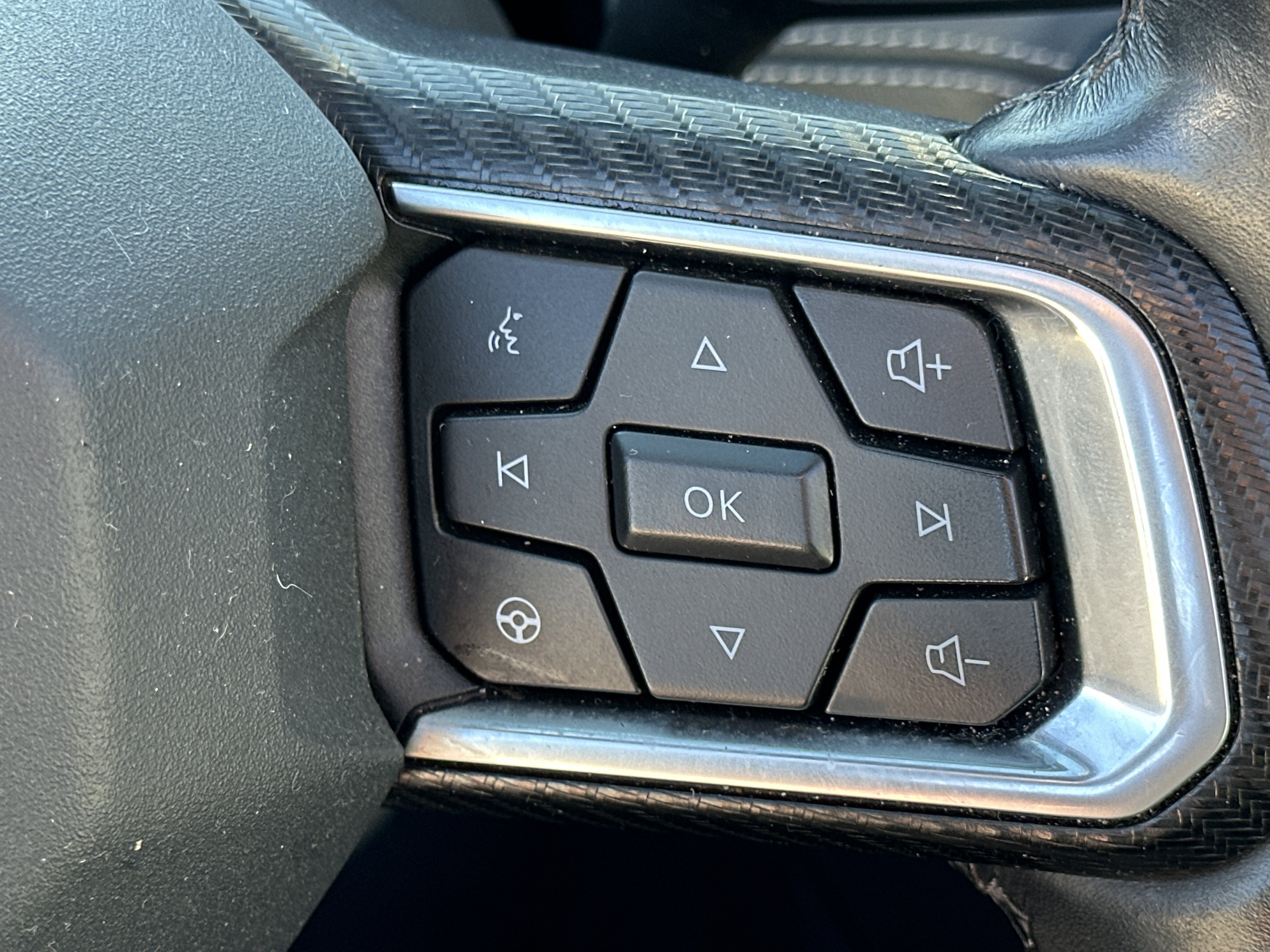 Used 2024 Ford Mustang Premium image 21