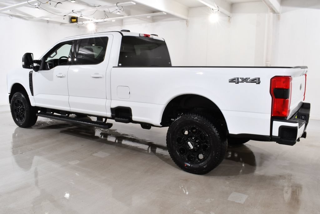 New 2026 Ford F350 XLT w/ XLT Premium Package AWD/4WD image 15