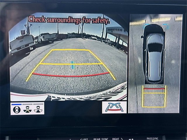 Used 2021 Toyota Sienna Platinum image 29