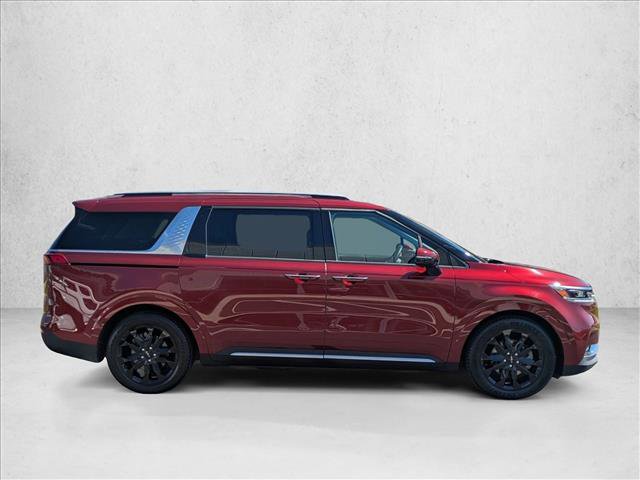 Used 2023 Kia Carnival SX Prestige image 4
