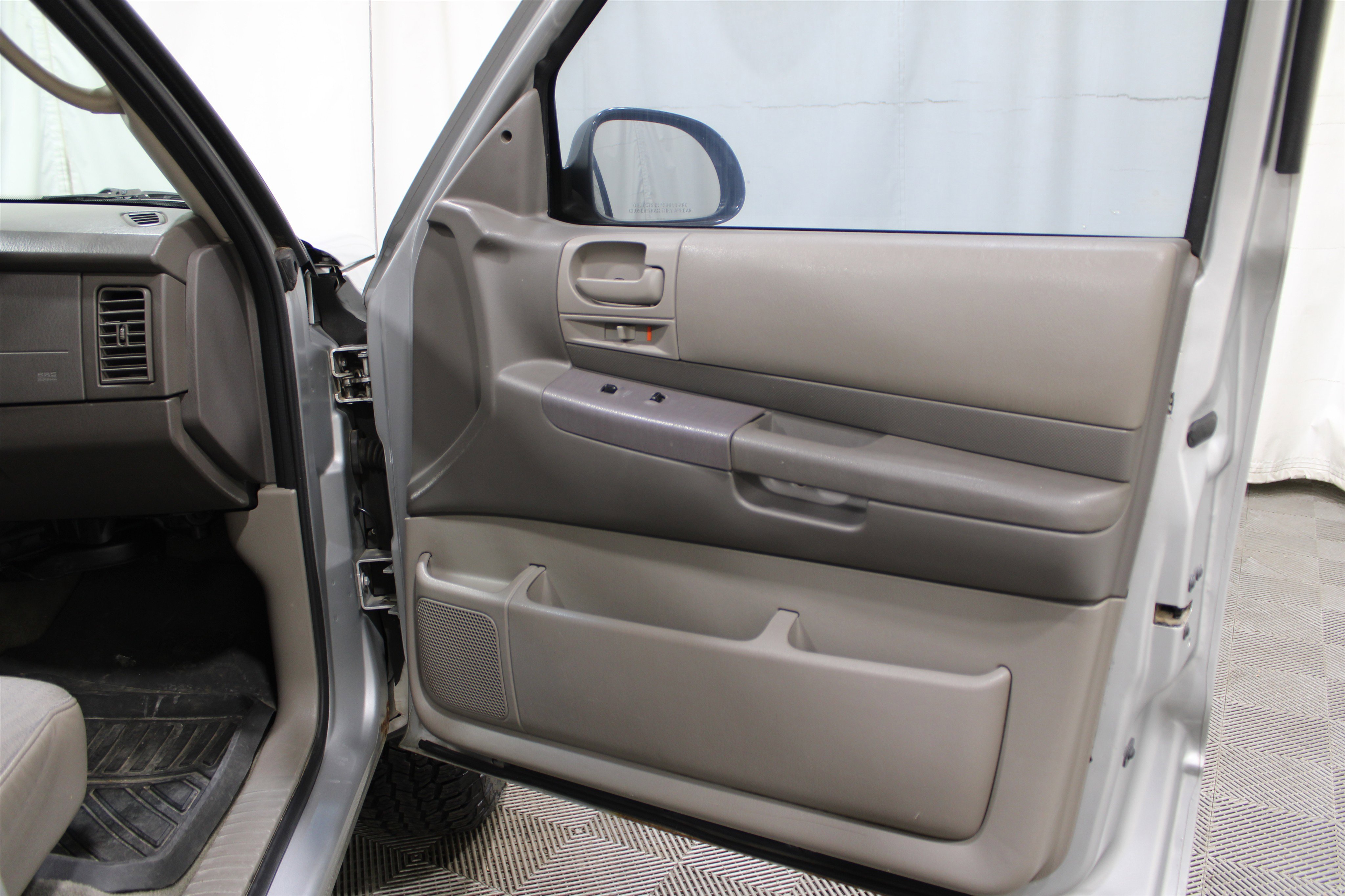 Used 2002 Dodge Durango Sport image 21