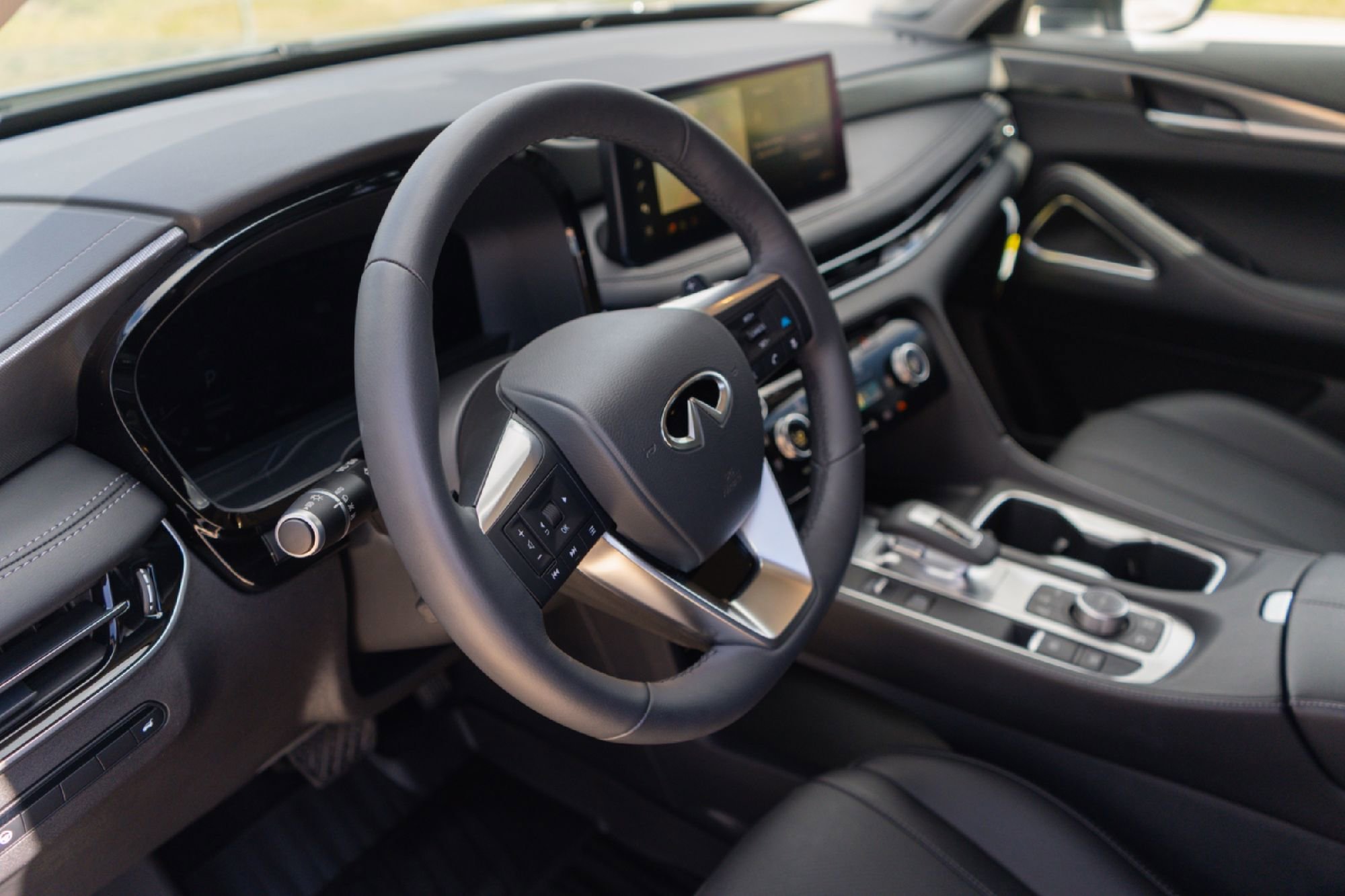 Certified 2026 INFINITI QX60 Luxe w/ Cargo Package image 7