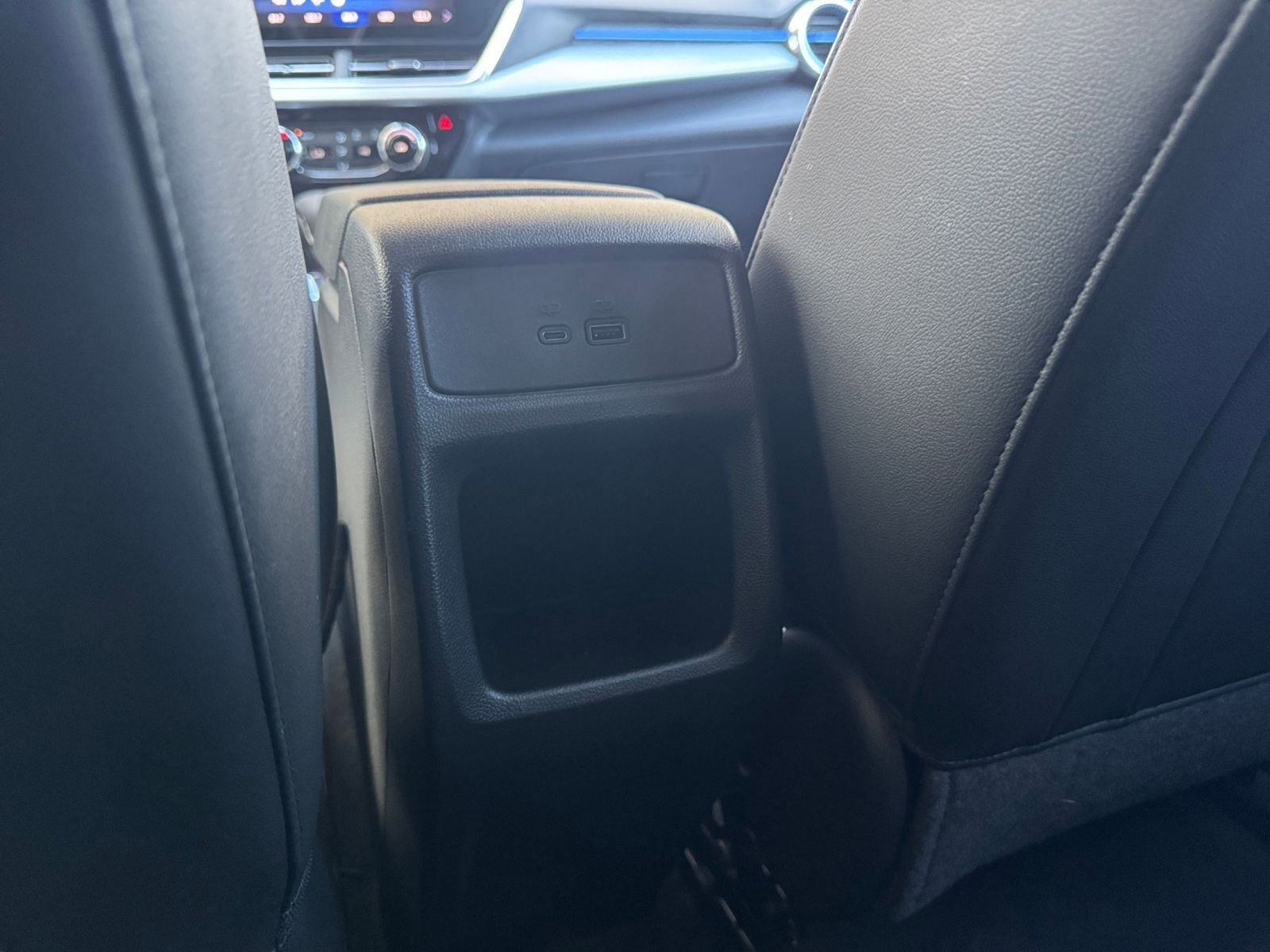 Used 2025 Chevrolet Trax LT image 22