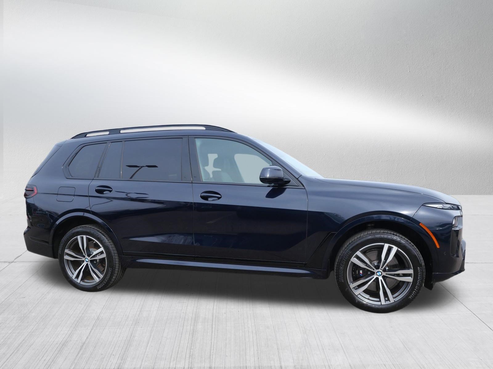 Used 2026 BMW X7 xDrive40i AWD/4WD image 6