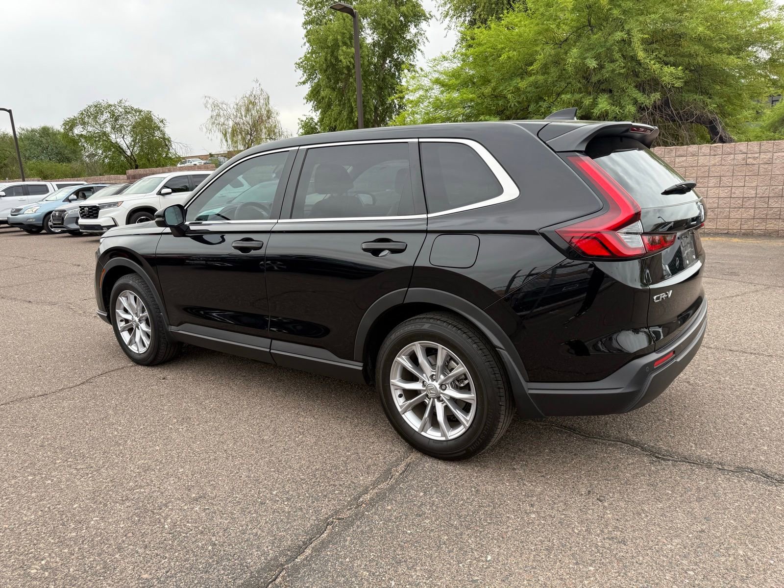 Used 2024 Honda CR-V EX-L image 7
