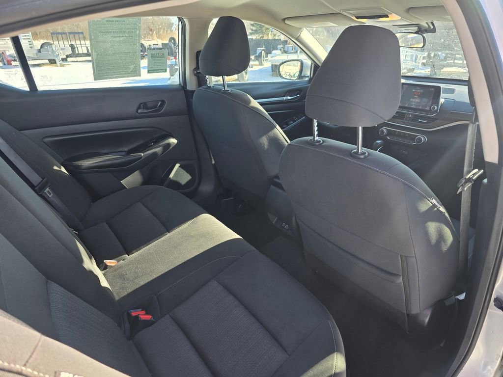 Used 2023 Nissan Altima 2.5 SV FWD image 33