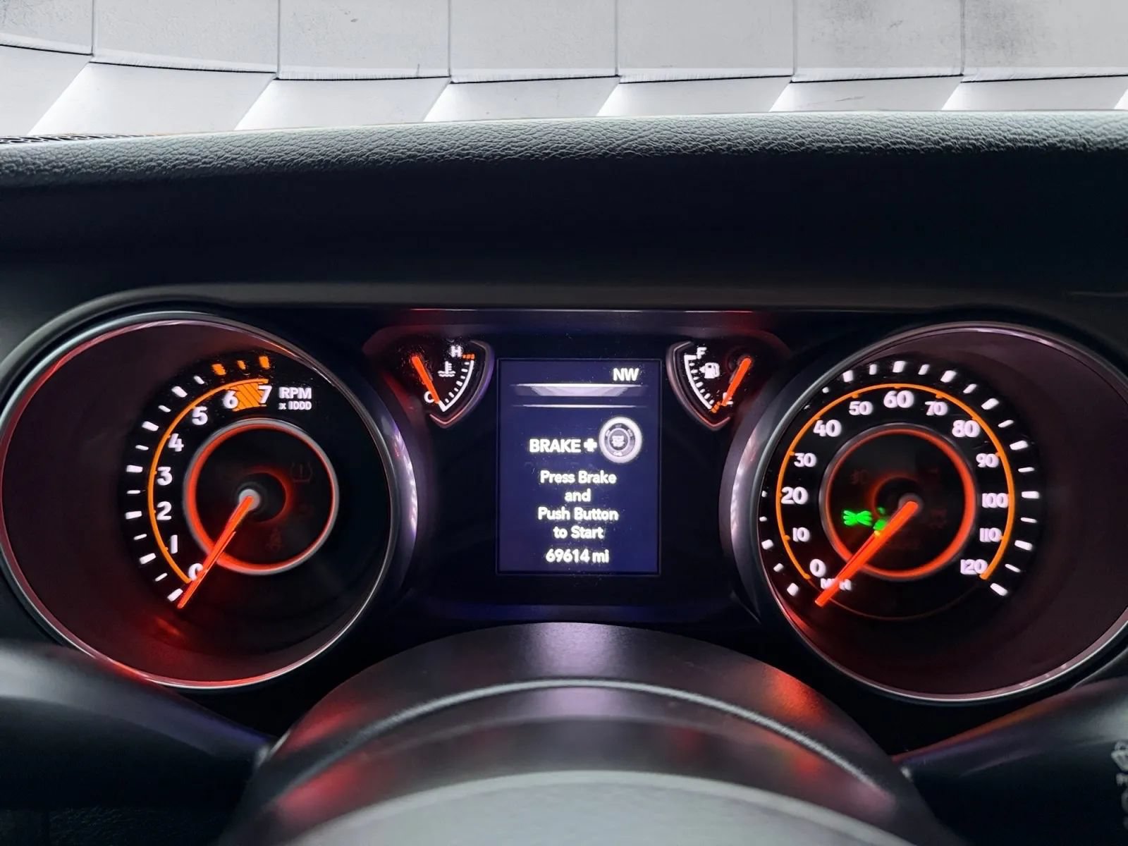 Used 2018 Jeep Wrangler Unlimited Sport AWD/4WD image 16