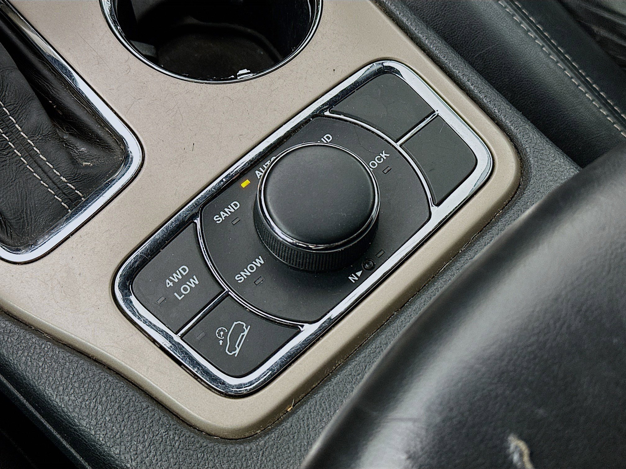 Used 2016 Jeep Grand Cherokee Limited image 21