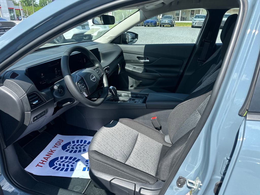 New 2026 Nissan Sentra SV w/ Floor Mat Package FWD image 9