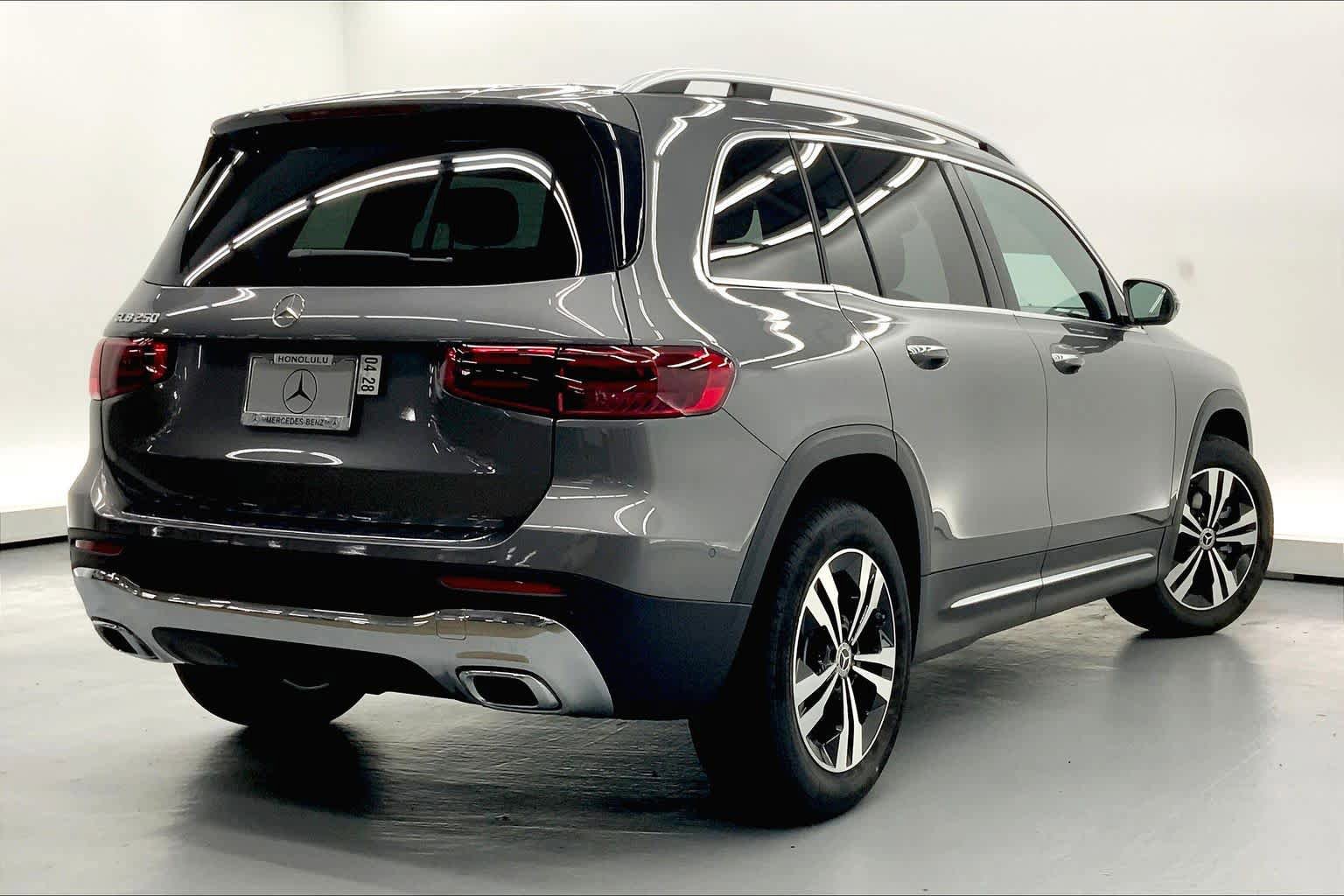 New 2026 Mercedes-Benz GLB 250 image 8