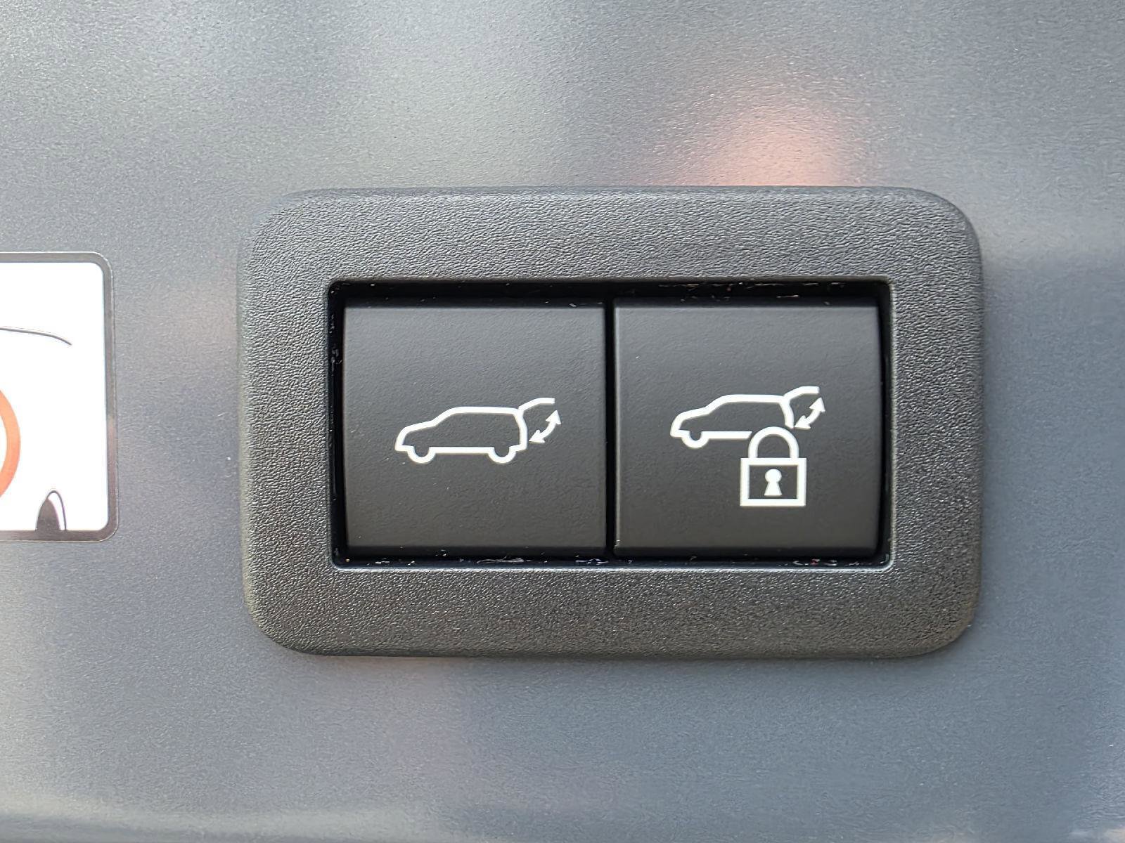 New 2026 Toyota Prius Plug-In Hybrid image 8