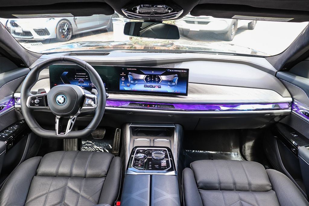 Used 2026 BMW 750e xDrive AWD/4WD image 12
