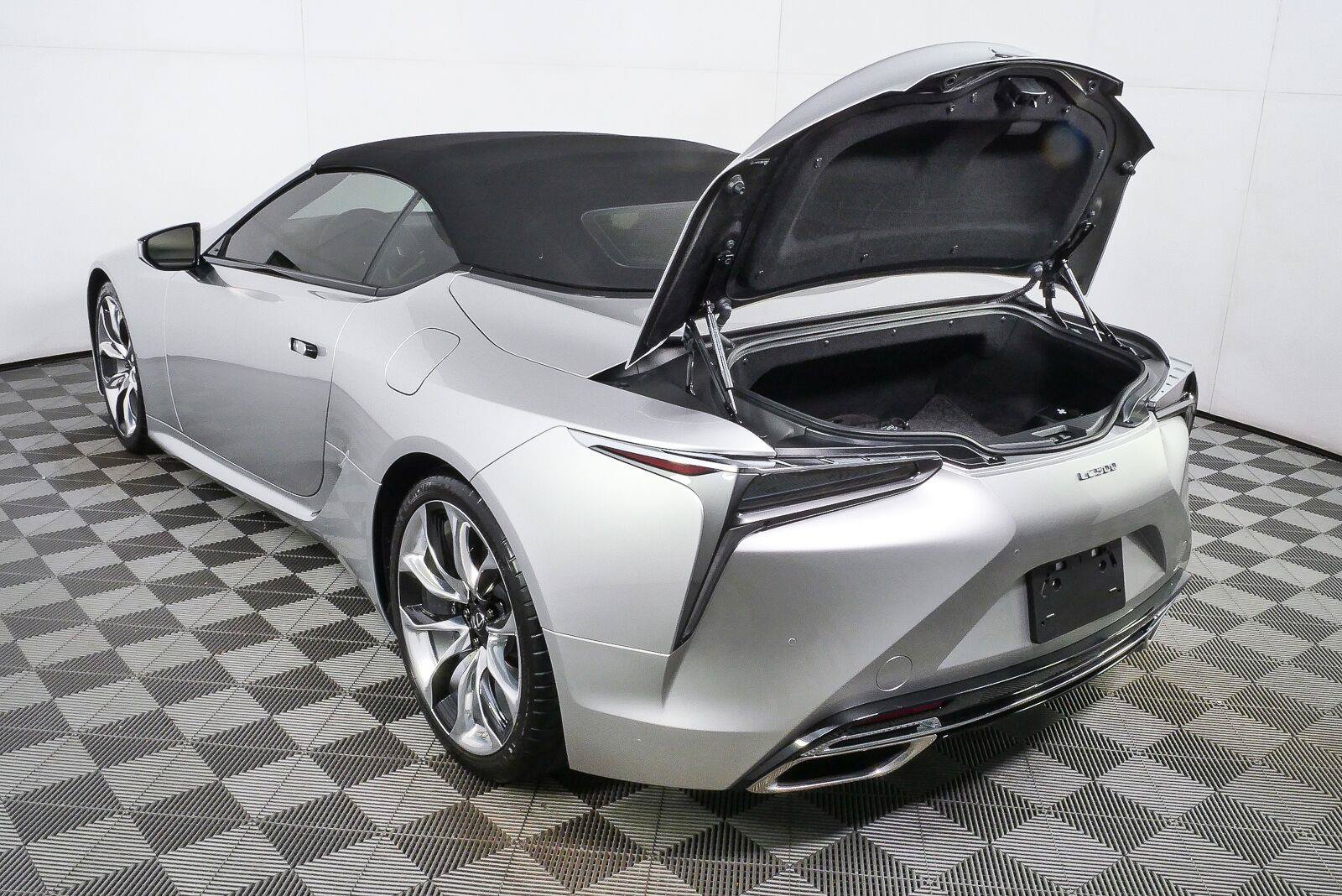 Used 2021 Lexus LC 500 Convertible w/ Touring Package RWD image 29