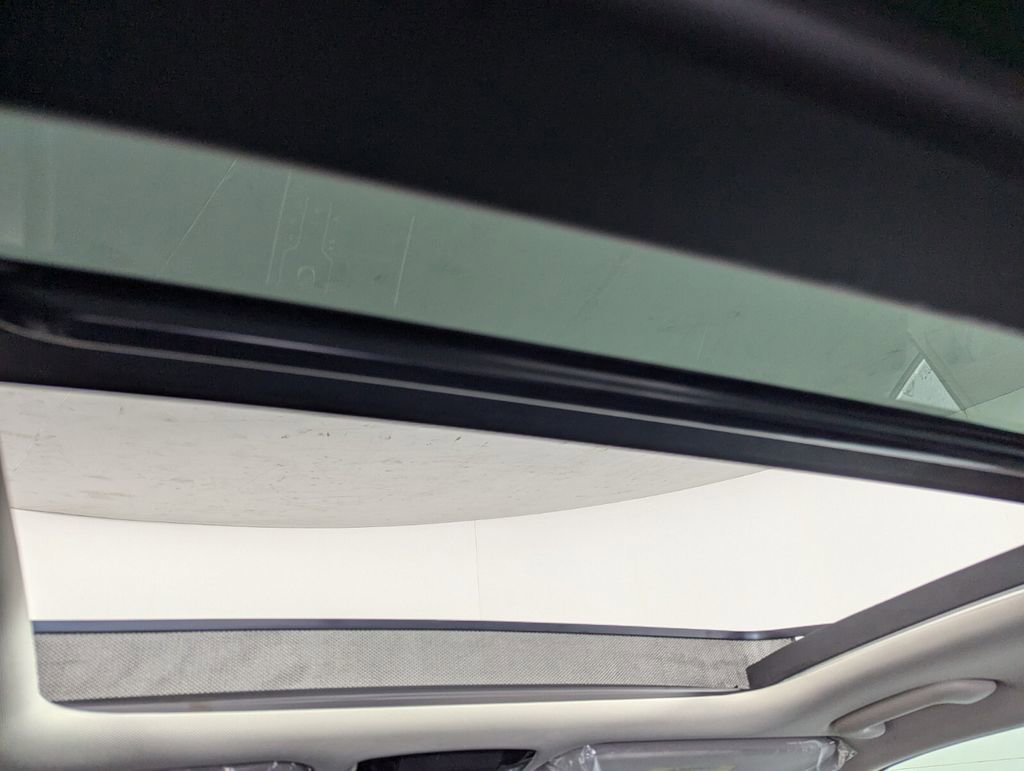New 2025 Kia Sorento S w/ Panoramic Sunroof Package image 28
