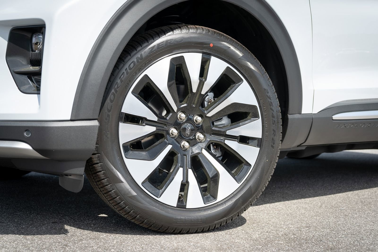 New 2026 Ford Explorer Platinum AWD/4WD image 7