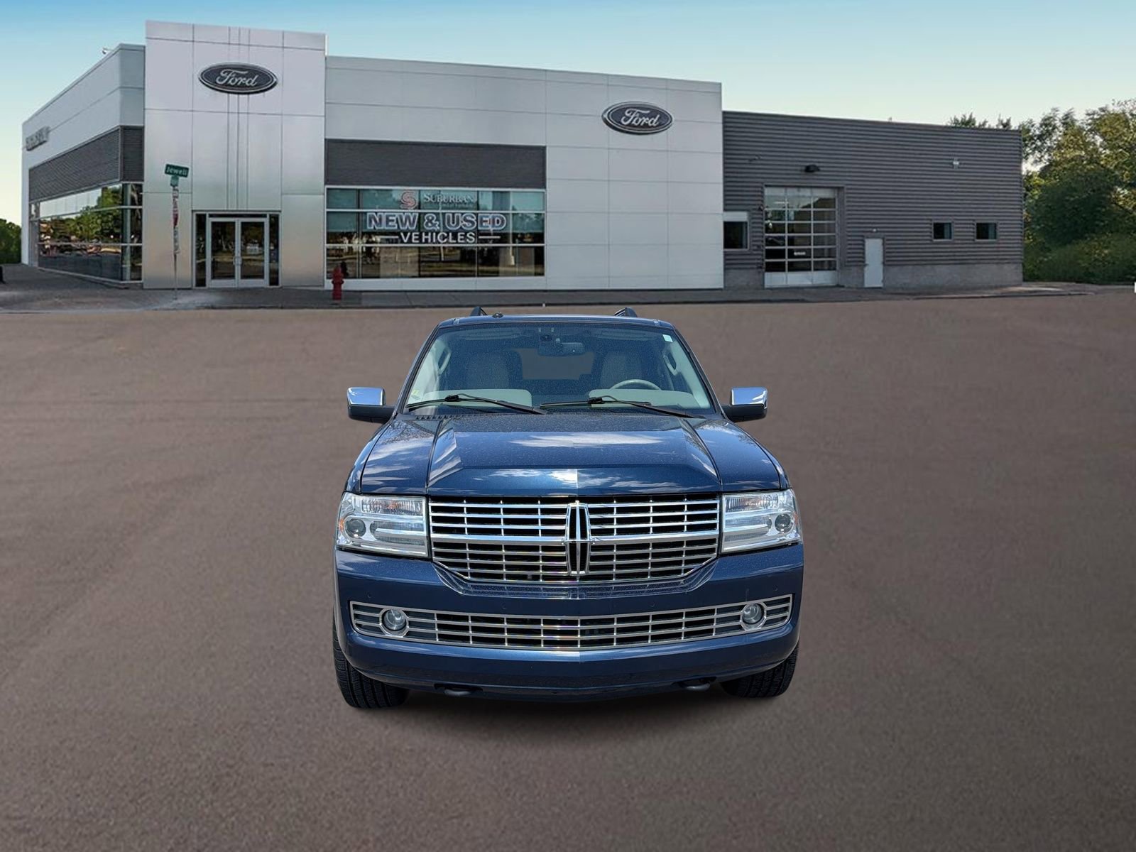 Used 2013 Lincoln Navigator 4WD w/ HD Trailer Tow Pkg image 3