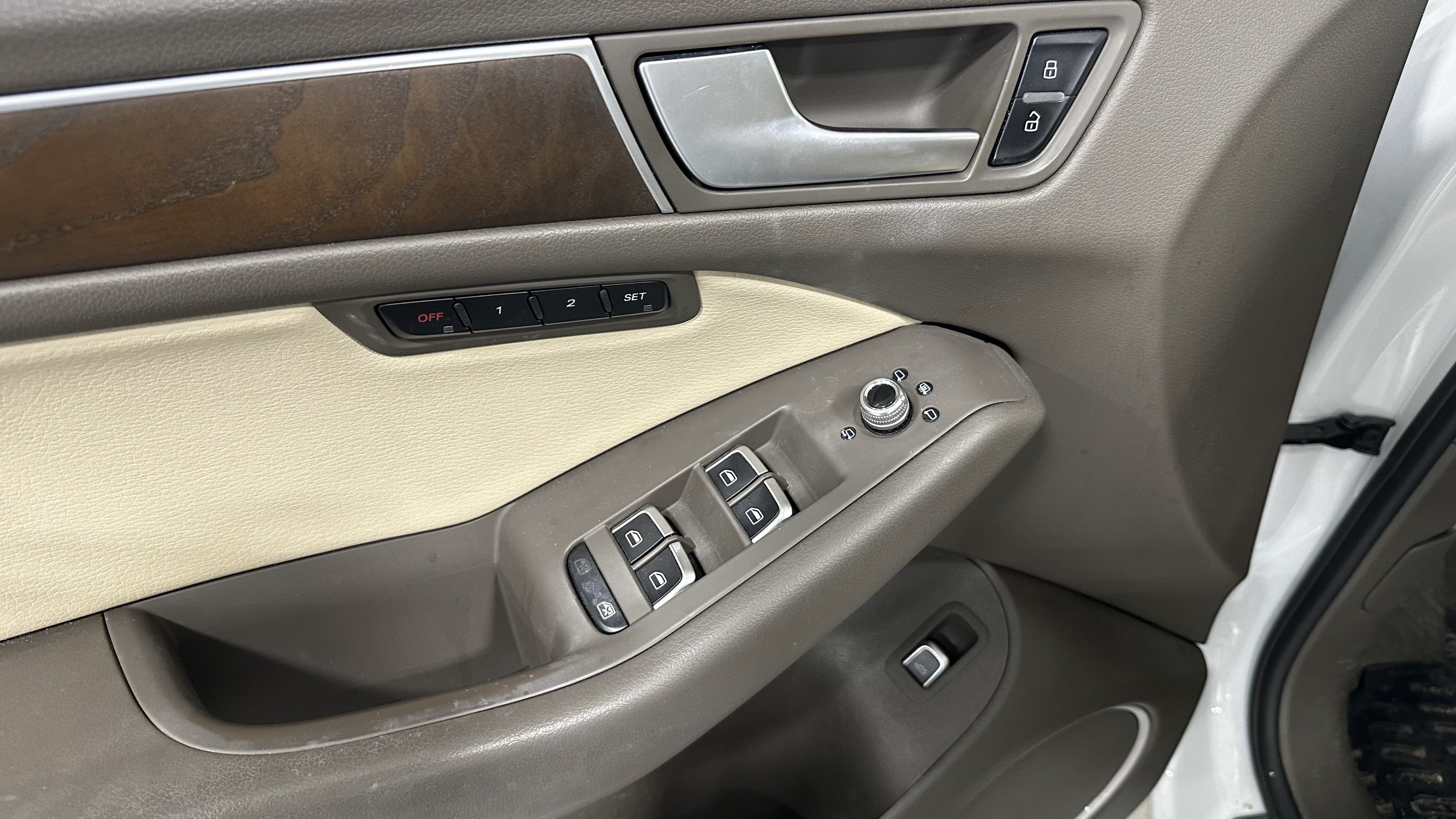 Used 2017 Audi Q5 2.0T Premium Plus AWD/4WD image 18