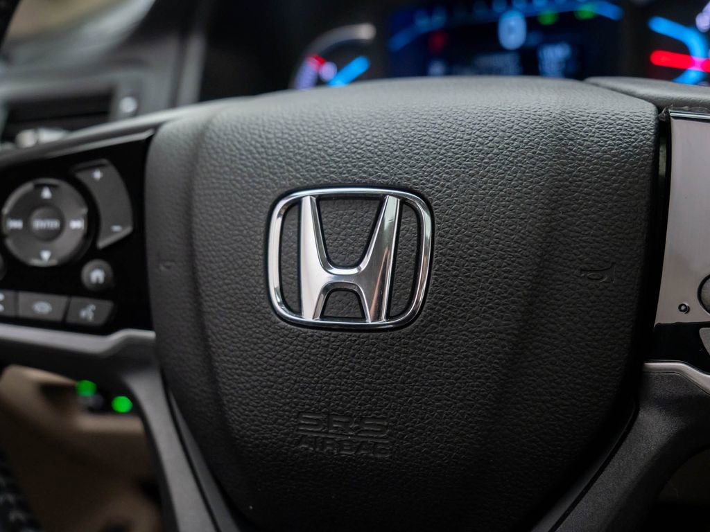 Certified 2019 Honda Pilot Elite image 30