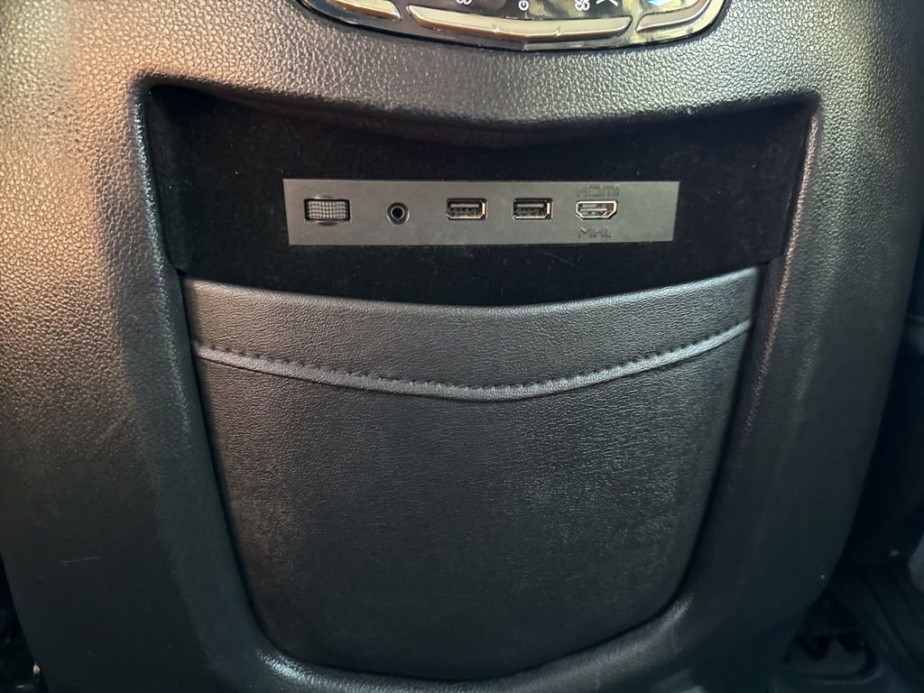 Used 2017 Cadillac Escalade ESV Luxury image 50