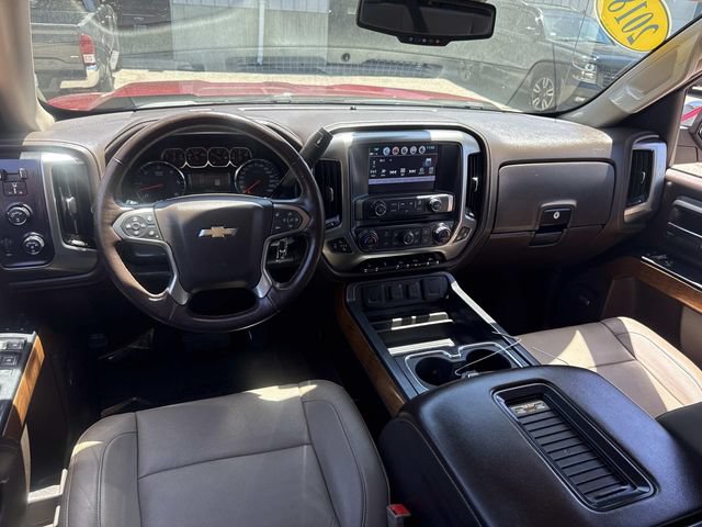 Used 2018 Chevrolet Silverado 1500 LTZ w/ LTZ Plus Package AWD/4WD image 17