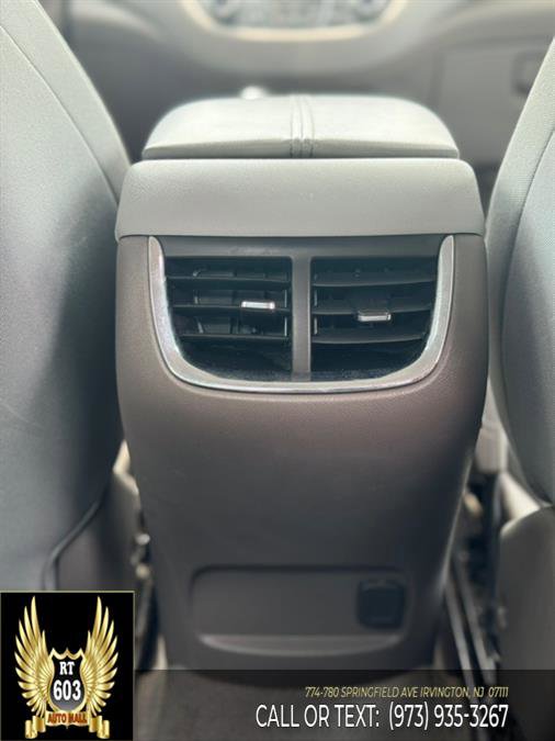 Used 2020 Chevrolet Malibu LT image 19