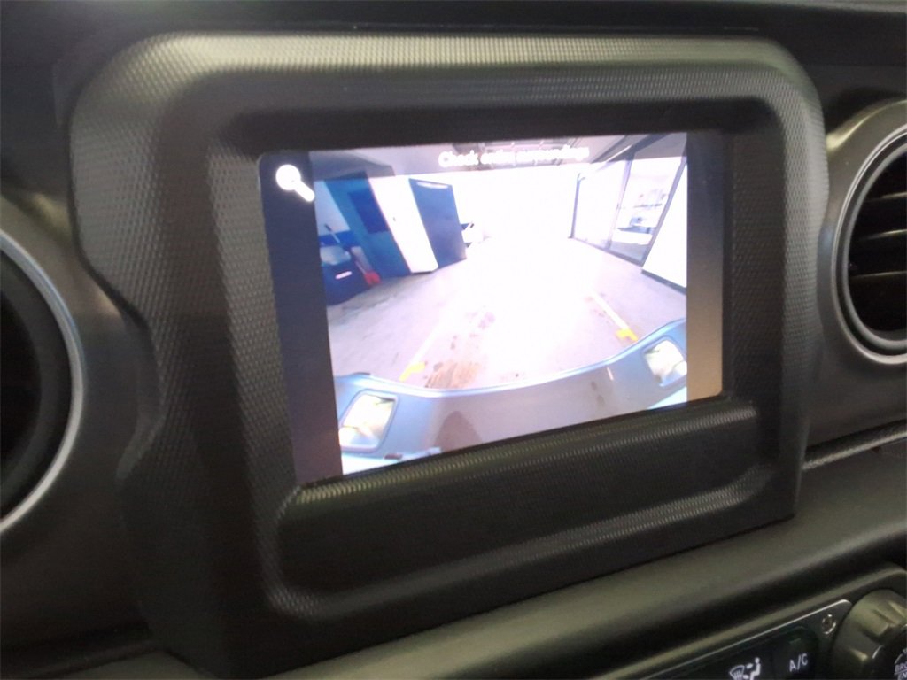 Certified 2022 Jeep Gladiator Sport image 16