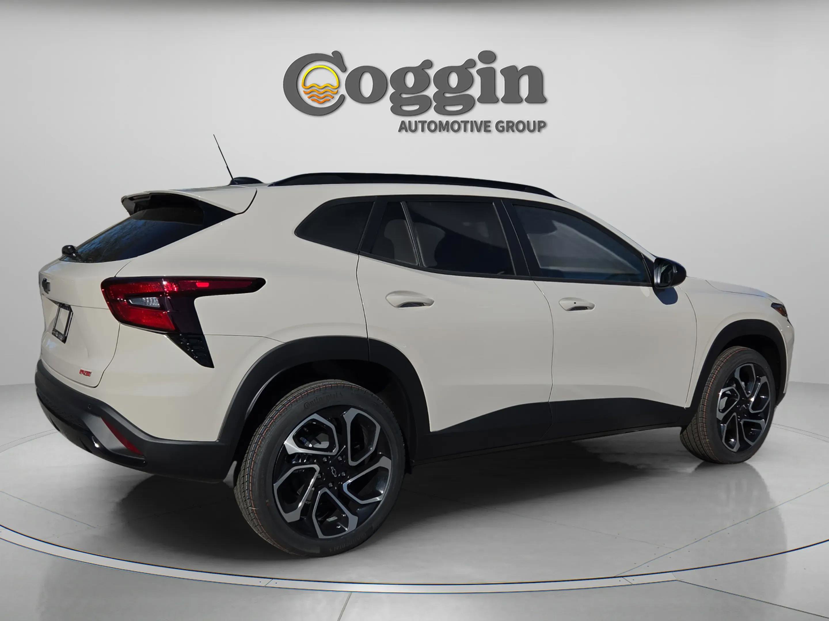 New 2026 Chevrolet Trax RS w/ Driver Confidence Package image 6