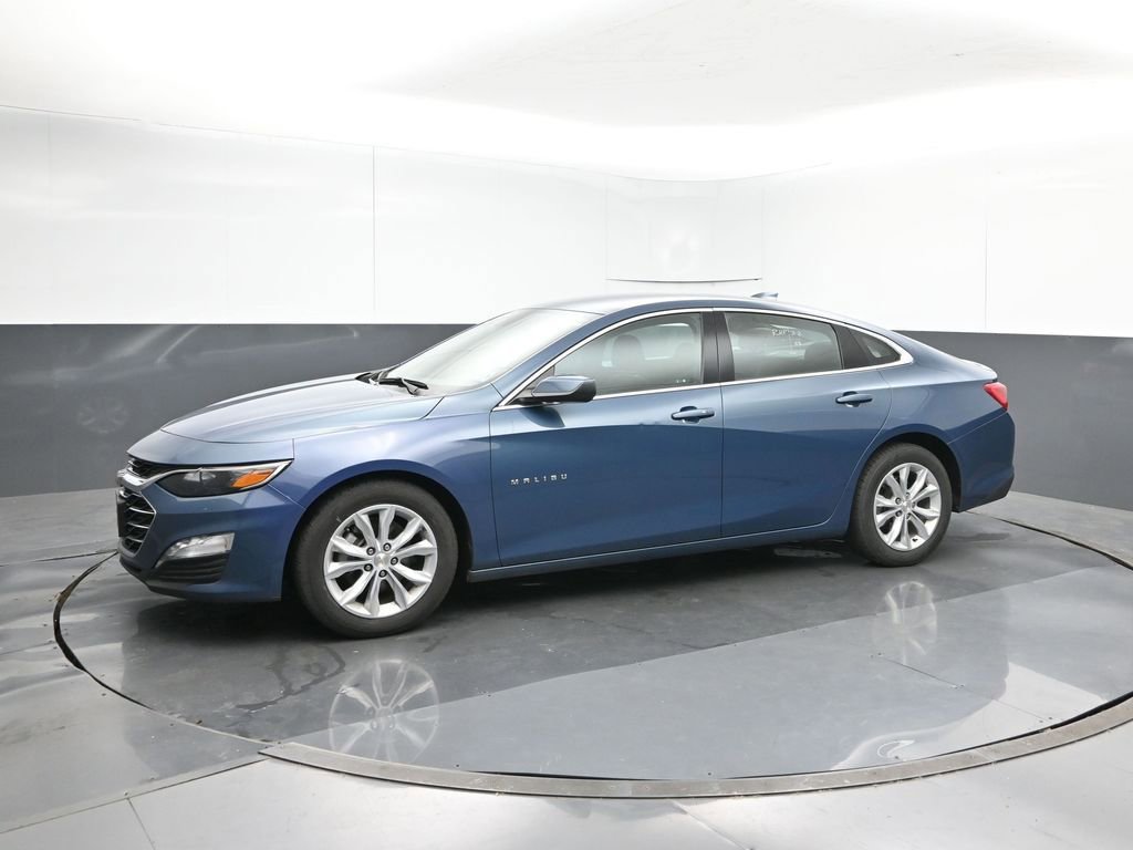 Used 2024 Chevrolet Malibu LT image 2