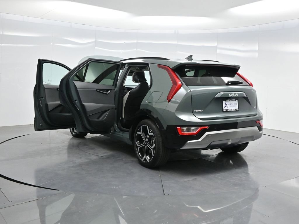 Used 2023 Kia Niro EX Touring image 39