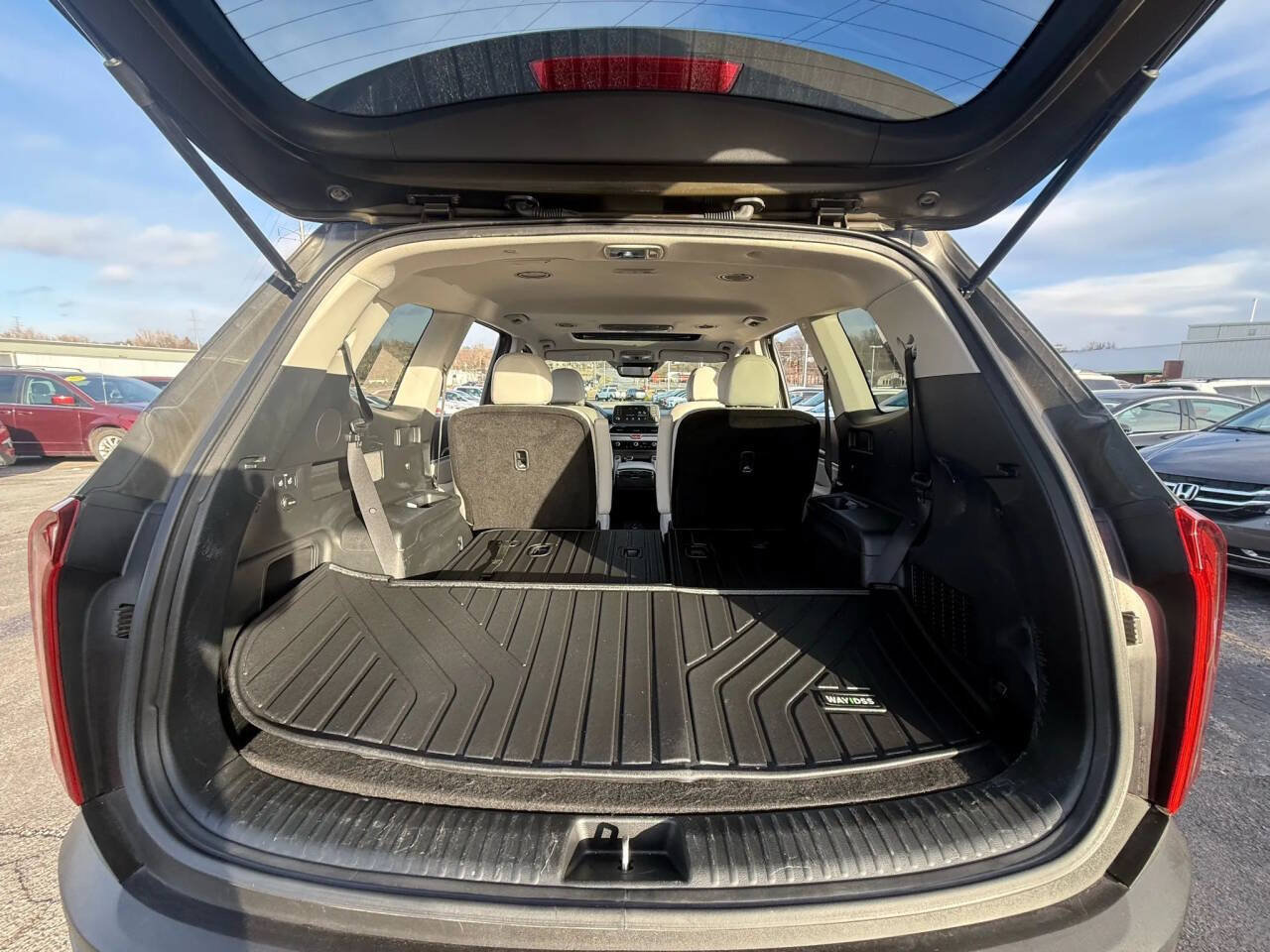 Used 2021 Kia Telluride S AWD/4WD image 17