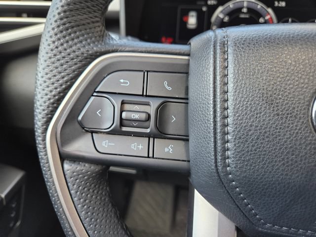 Used 2025 Toyota Sequoia Limited w/ Tow Technology Package AWD/4WD image 35