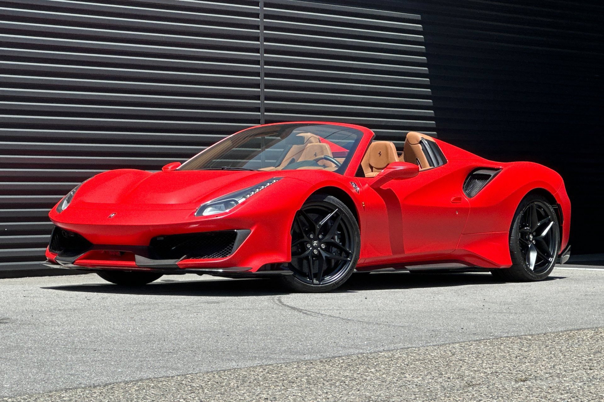 Used 2020 Ferrari 488 Pista Spider RWD image 12