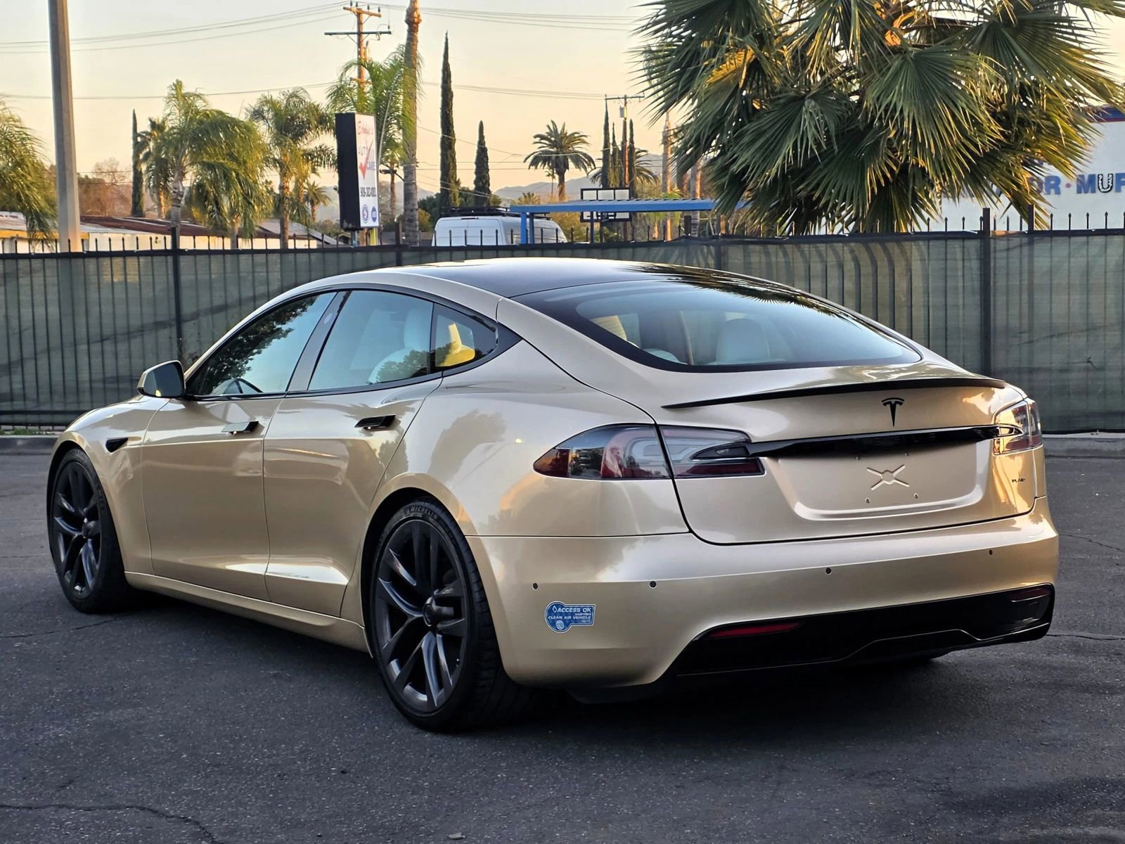 Used 2021 Tesla Model S Plaid AWD/4WD image 3